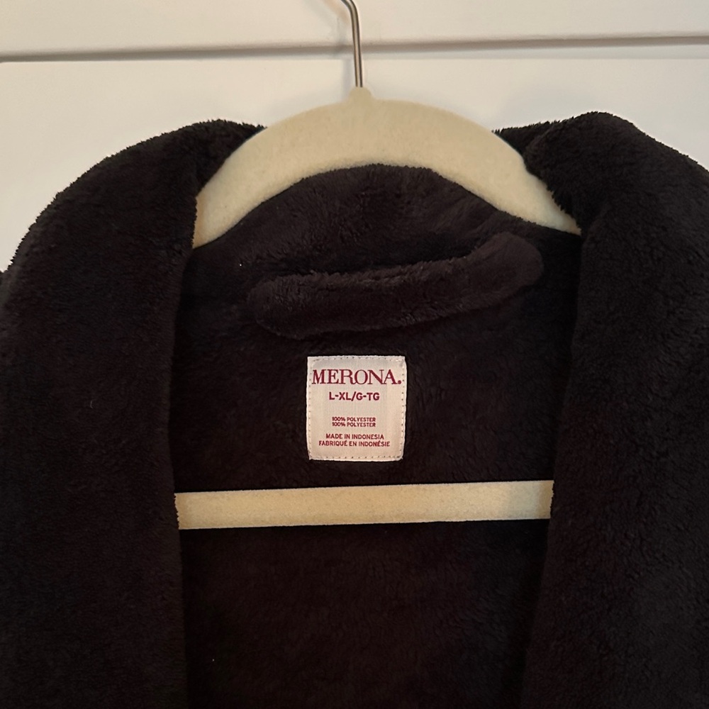 Merona Dark Plush Robe - Picture 2 of 4